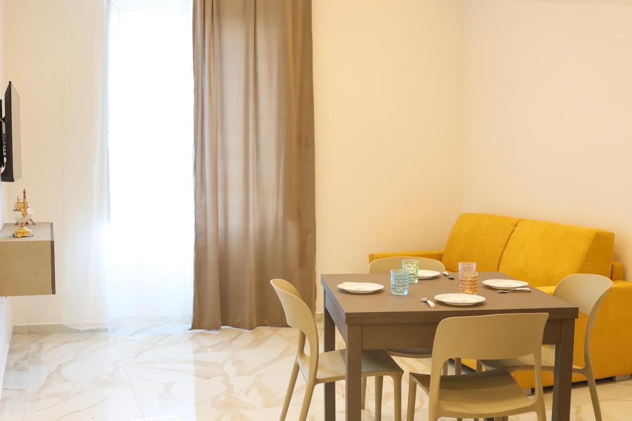 House Emy In Central נאפולי מראה חיצוני תמונה
